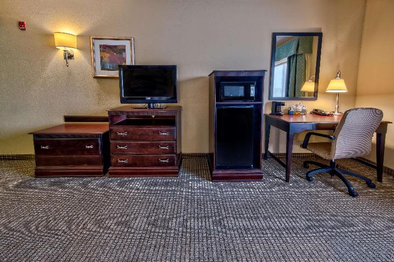 Hampton Inn Rochester Irondequoit - photo 16