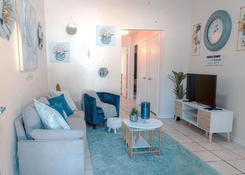 Gainesville Charm Cozy Comfortable Convenient — 4-Star Luxury Hotel in Gainesville, United States
