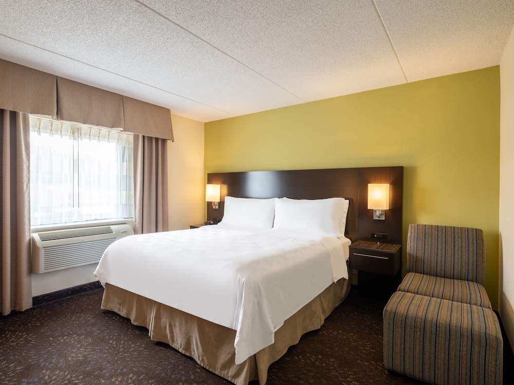 Holiday Inn Greensboro Coliseum by IHG - photo 5