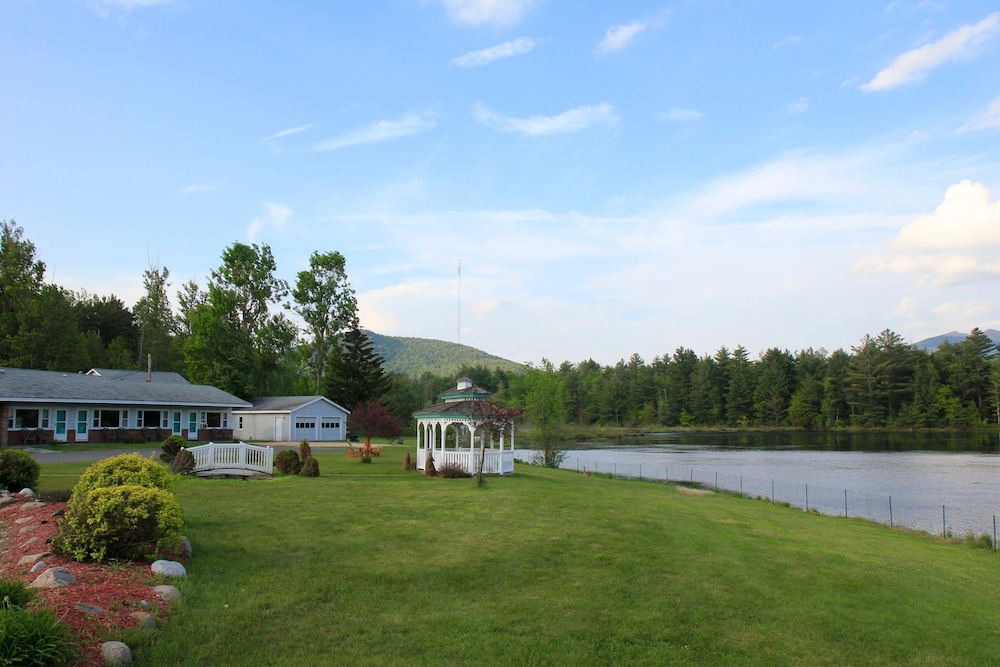 Sara Placid Inn & Suites - photo 2