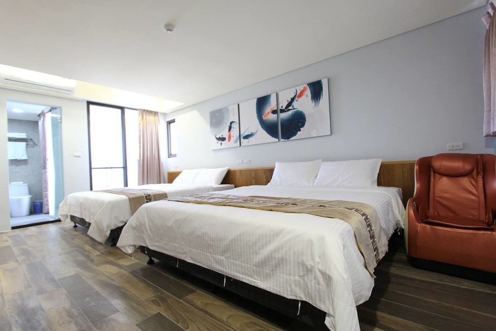 Apause Hotel — Magong