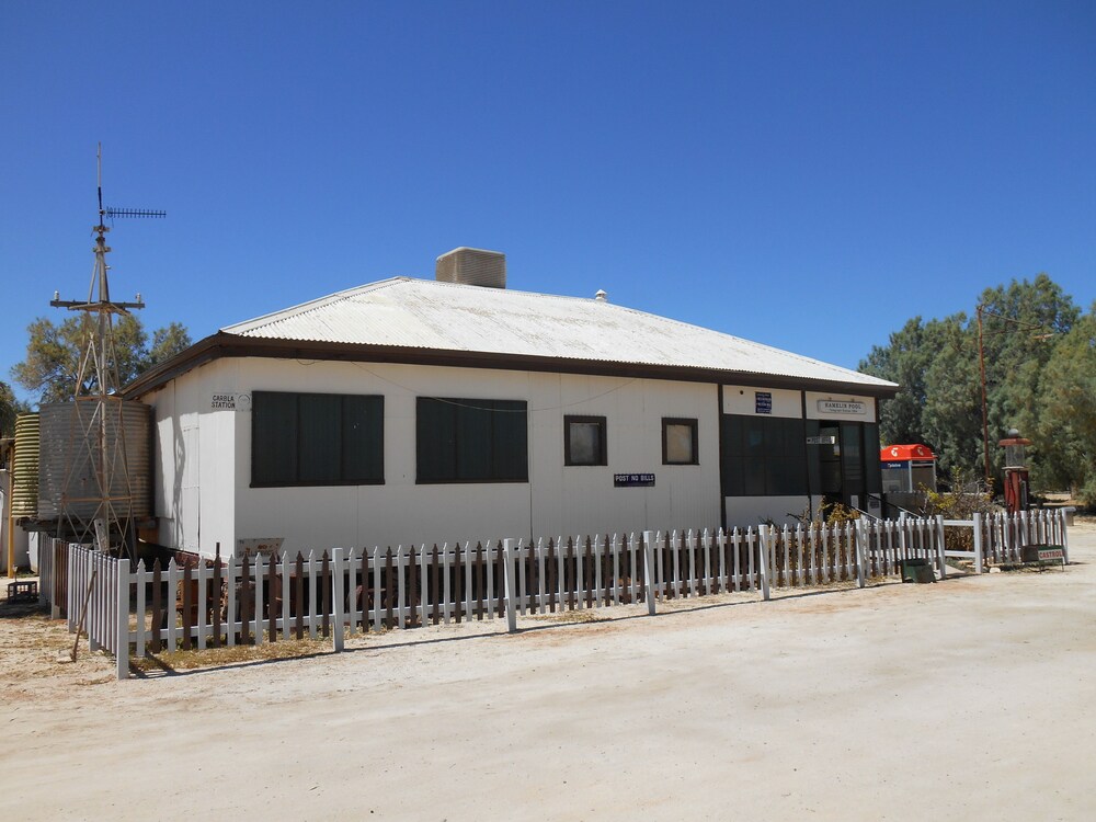 Hamelin Pool Caravan Park - last minute hotel in Denham