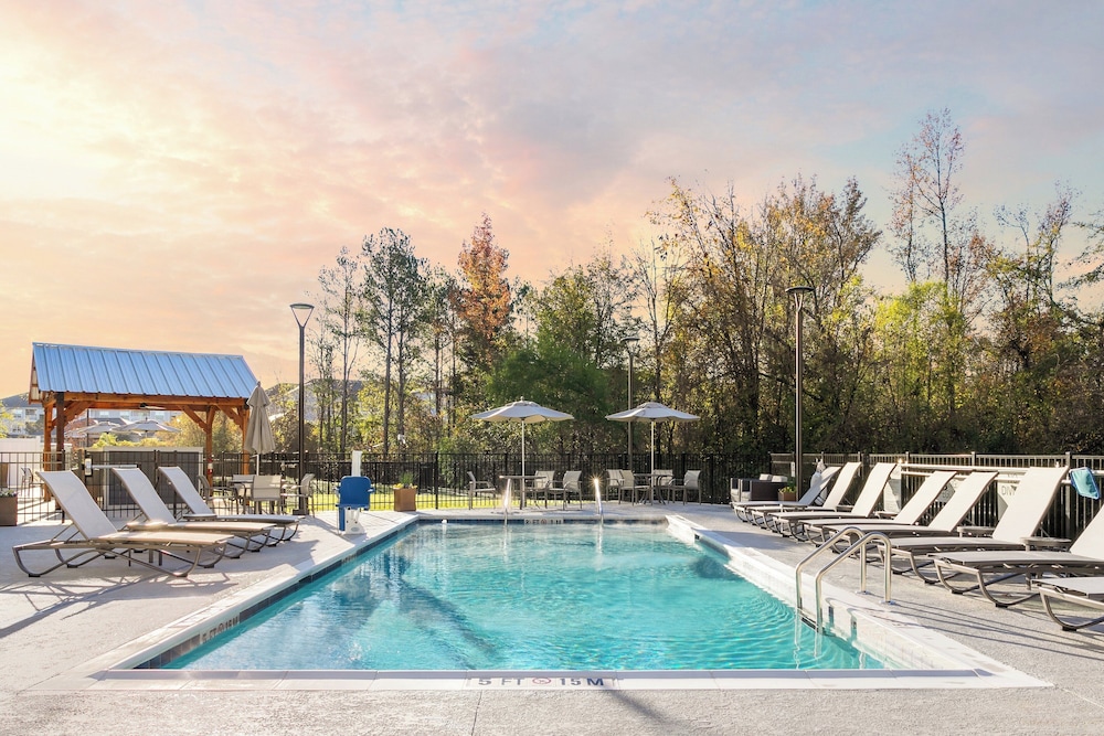Holiday Inn Express Chattanooga Hamilton Place by IHG - photo 17