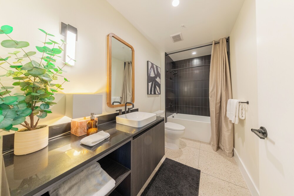 Austin Condo Hotel - photo 812