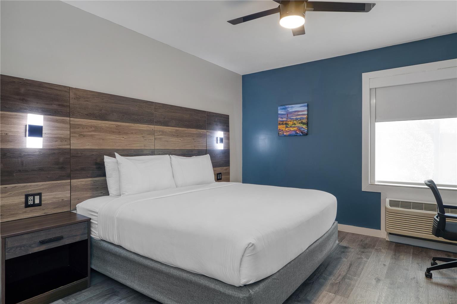 hom hotel suites Trademark Collection by Wyndham - photo 21