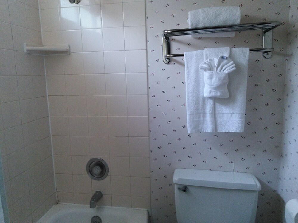 Yakima Valley Inn - photo 22