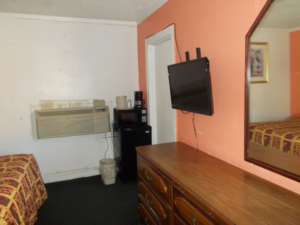 Hillside Motel - photo 16