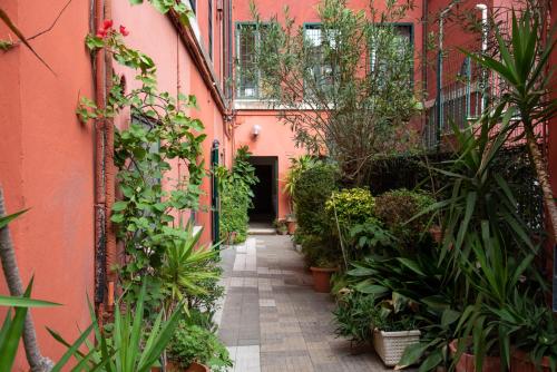 Aventino apartment — 4-Star Luxury Hotel in Rome, Italy