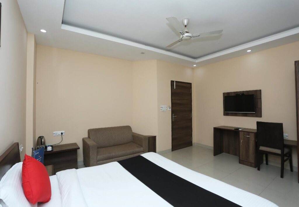 Bilberry Hotel in Rewari, India