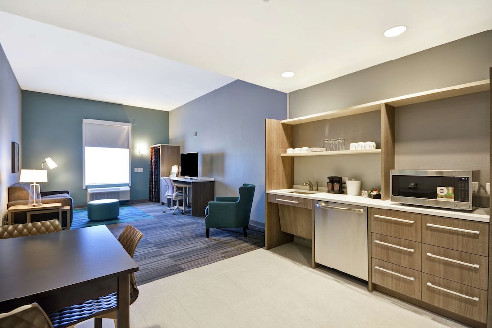 Home2 Suites by Hilton Queensbury Lake George - photo 16