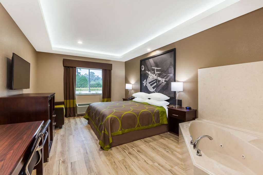 Super 8 by Wyndham Kingwood Houston North - photo 10