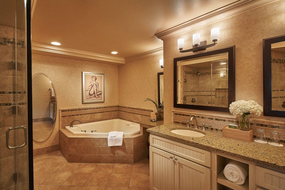 Stephanie Inn - photo 27