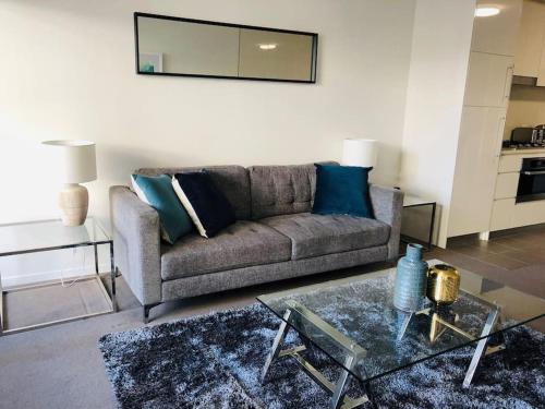 Stunning Apartment in Neutral Bay GRO17401 — 4-Star Luxury Hotel in Sydney, Australia