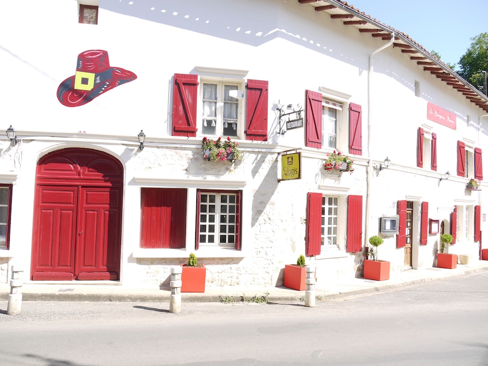Le Chapeau Rouge - last minute hotel in Lusignan