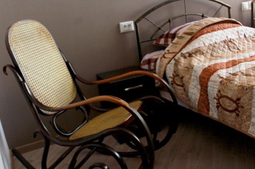 Guest House on Gia Abesadze Street