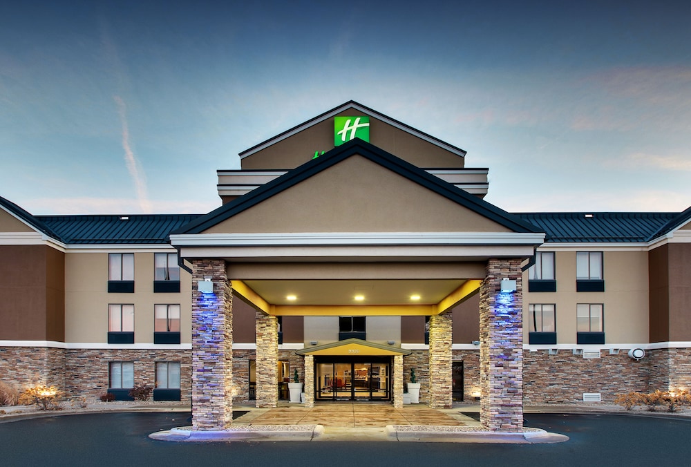Holiday Inn Express Suites Interstate 380 At 33rd Avenue By Ihg — Cedar Rapids