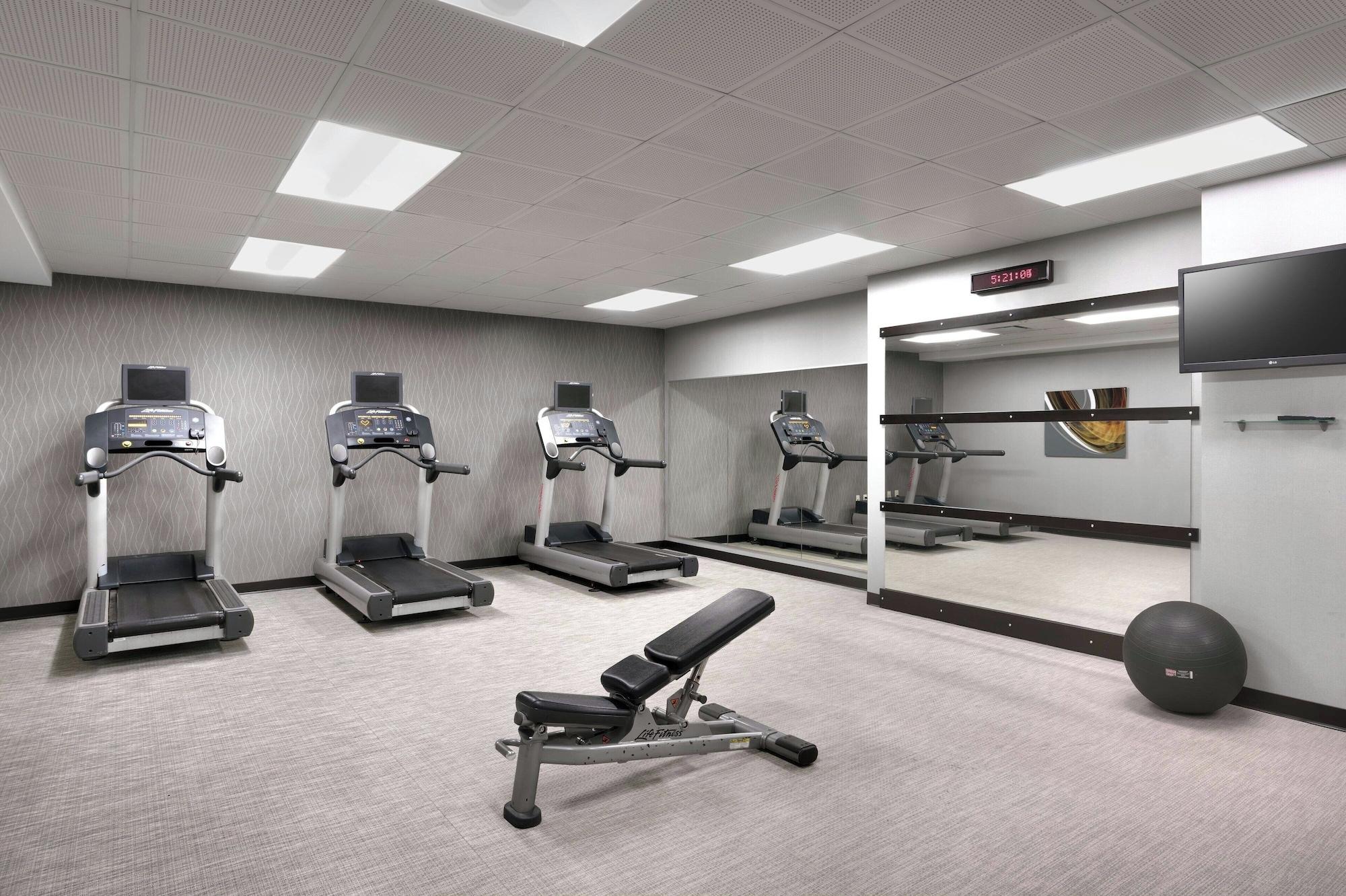 Courtyard by Marriott Lincoln Downtown - photo 21