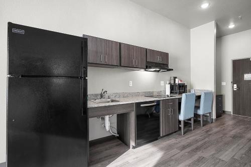 Riverstone Suites Chippewa Falls - photo 10