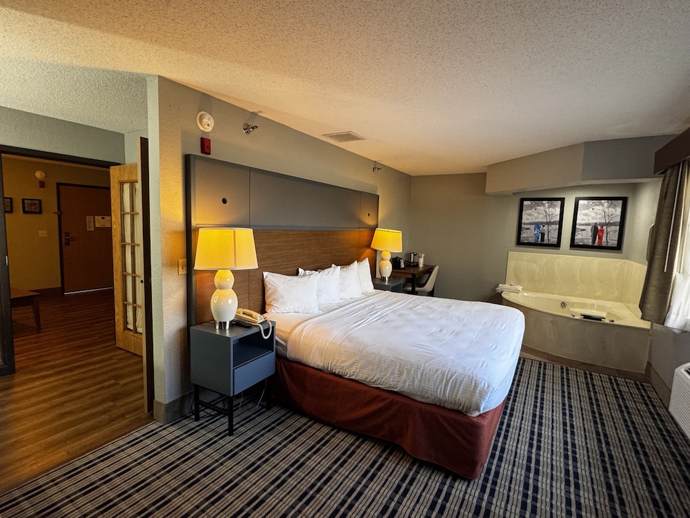 AmericInn by Wyndham White Bear Lake St. Paul - photo 8