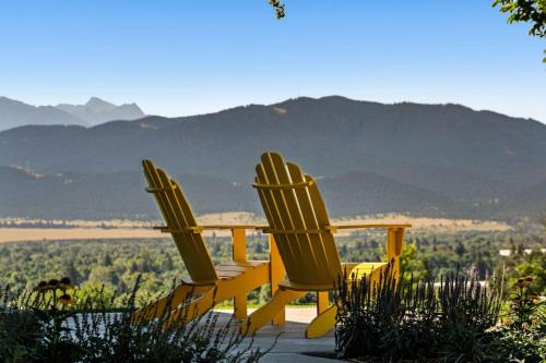 The Holiday Rambler — 4-Star Luxury Hotel in Livingston, United States