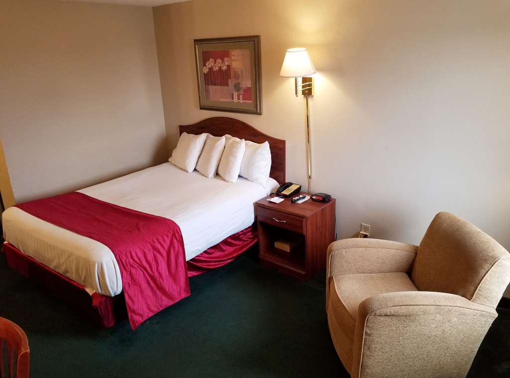 Americas Best Value Inn St. Louis South - photo 17