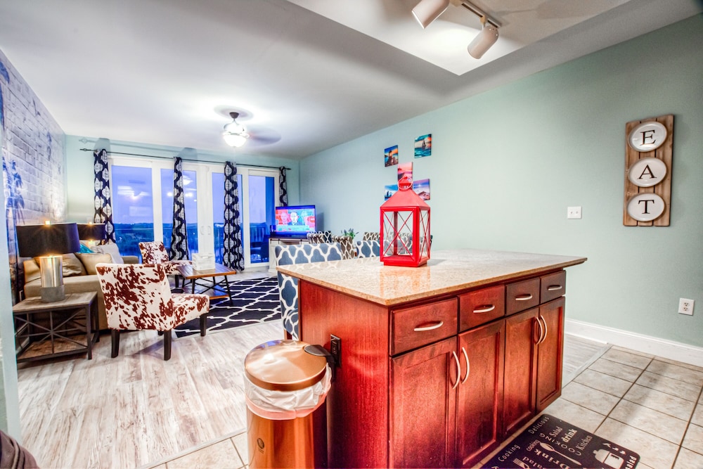 Laketown Wharf Resort by Aneliya's Rentals - photo 415