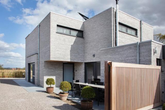 Het Logie Moment in Unknown City, Belgium