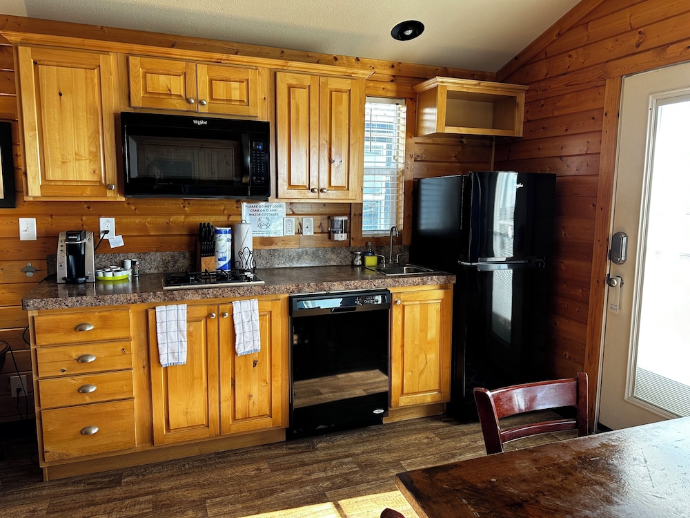 Westport Marina Cottages - photo 37