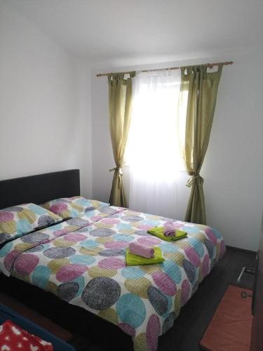 Apartments Sara & Kike With Sea View — 4-Star Luxury Hotel in Brodarica, Croatia