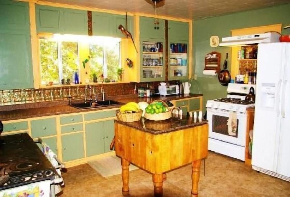 Historic Smith Hotel B&B - photo 26