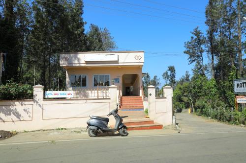 Aishwaryam Inn in Salem, India