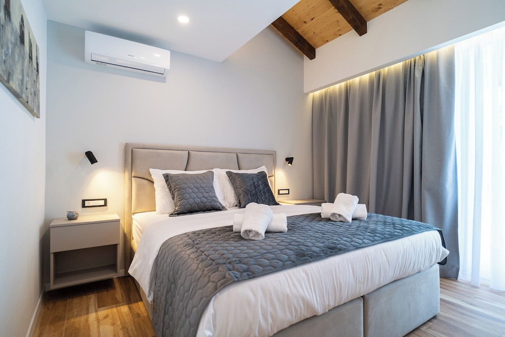 Seafront Sunset Studio&Rooms — 4-Star Luxury Hotel in Zadar, Croatia