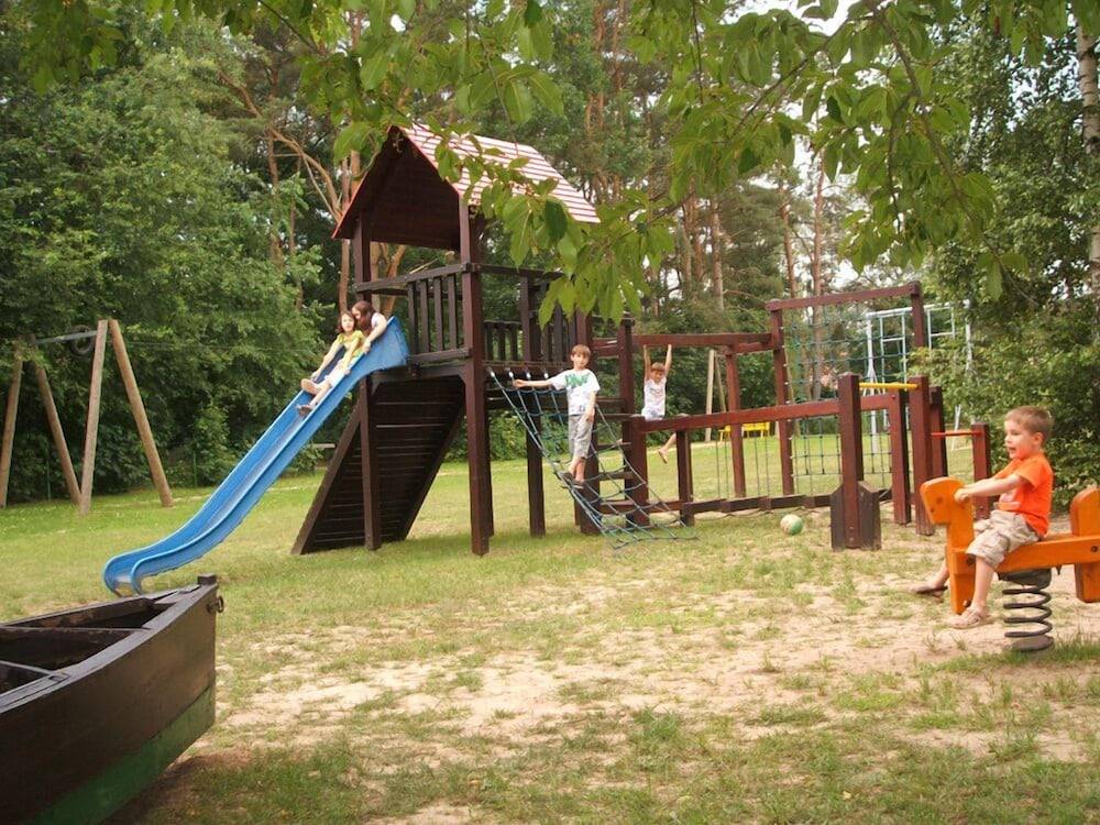 Children's play area - outdoor