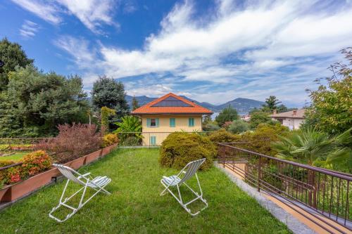 Sunset in Ranco — 4-Star Luxury Hotel in Ranco, Italy