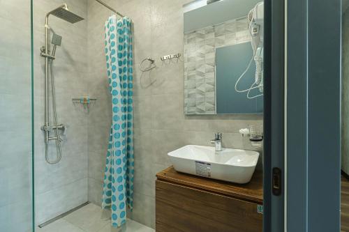 Modern Apartment Overlooking Tbilisi