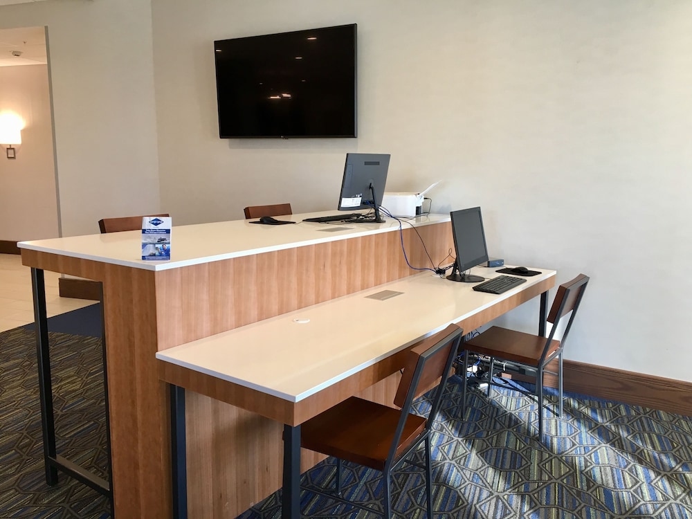 Holiday Inn Express Grand Island Niagara Falls by IHG - photo 34