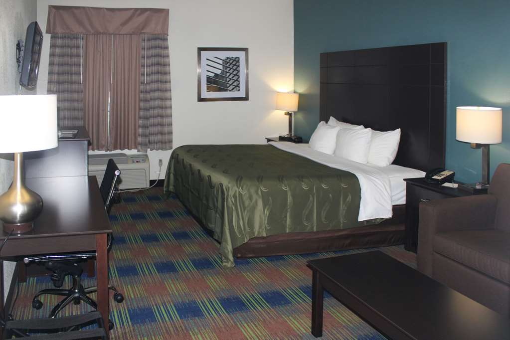 Quality Inn North Vernon near Hwy 50 - photo 15