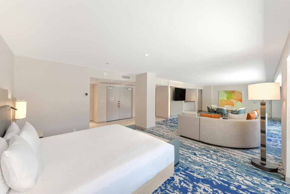 Hilton Anaheim - photo 46
