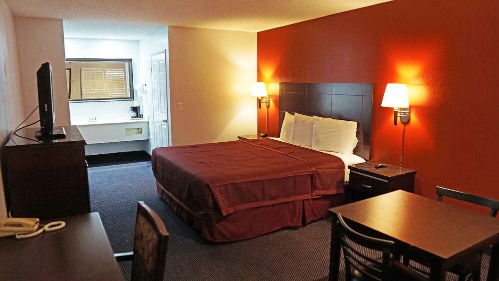 Travel Plaza Inn - photo 15