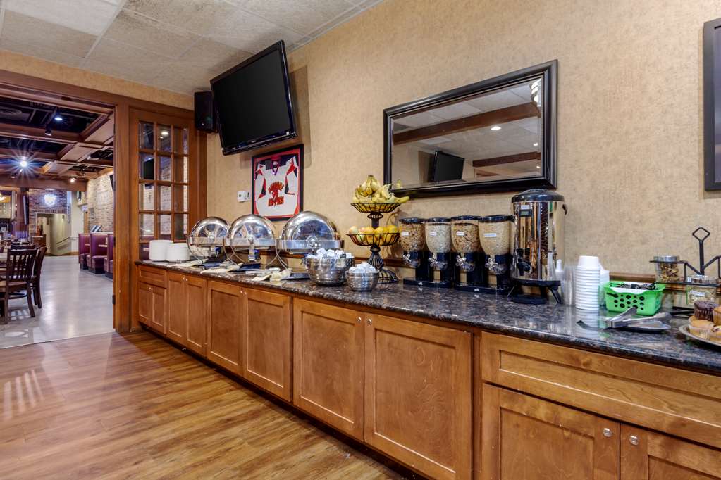 Best Western Plus Dubuque Hotel & Conference Center - photo 38