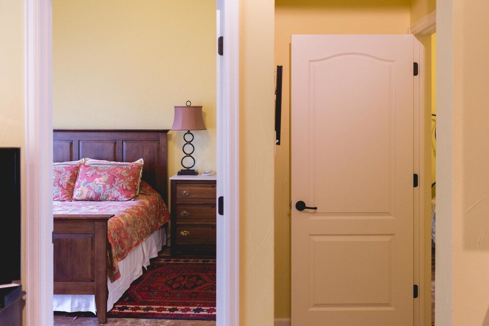 High Cotton Inn - photo 20