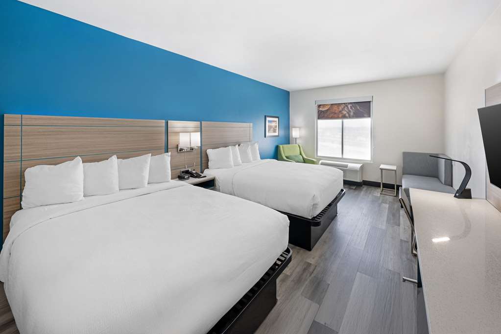 Best Western Plus Executive Residency Carlsbad Hotel - photo 25