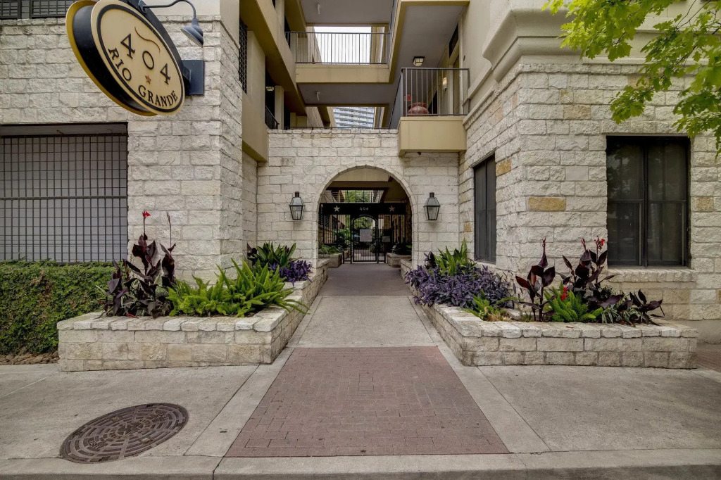 Downtown District By Yourent - last minute hotel in Austin