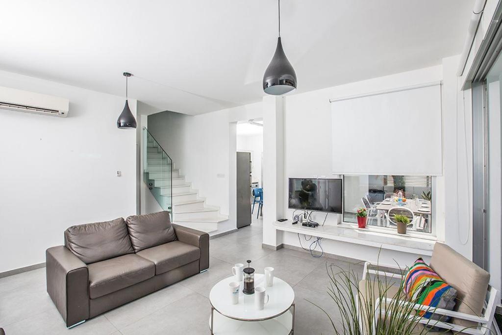 Villa Ochosto Chrysos Stunning 5 Bedroom Protaras Villa Close To Fig Tree
