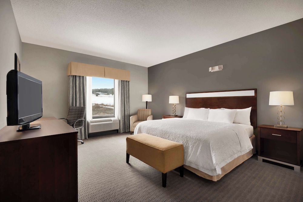 Hampton Inn & Suites Mansfield - photo 11