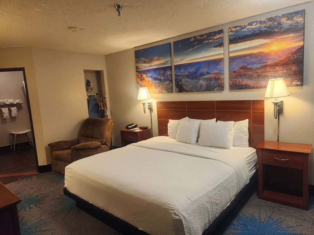 Days Inn by Wyndham Tucumcari - photo 21