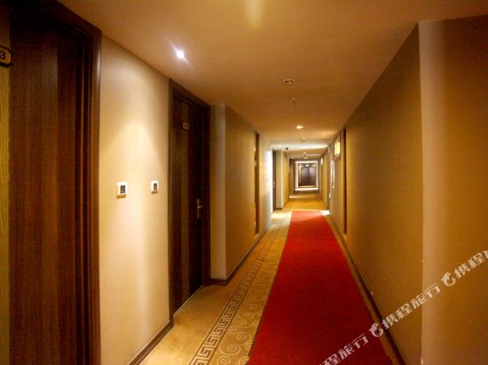 Hongyun Hotel — Yingkou — photo 3