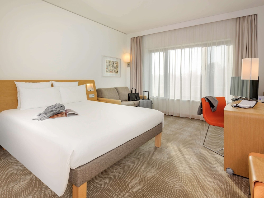 Novotel Berlin Am Tiergarten — Berlin — photo 2