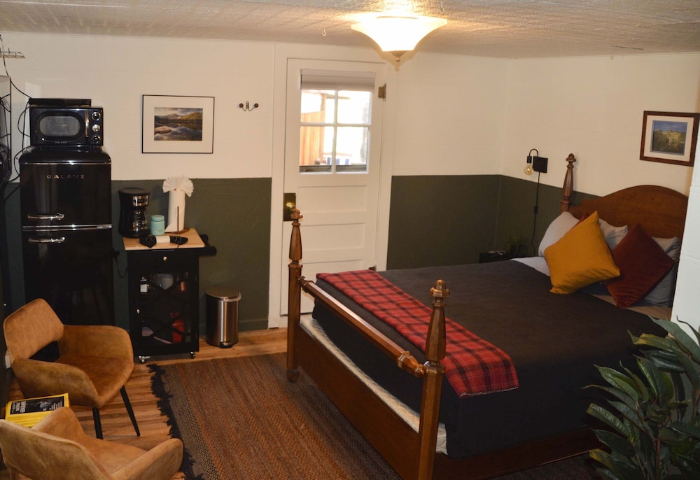 The Woolly Bugger Inn - photo 47