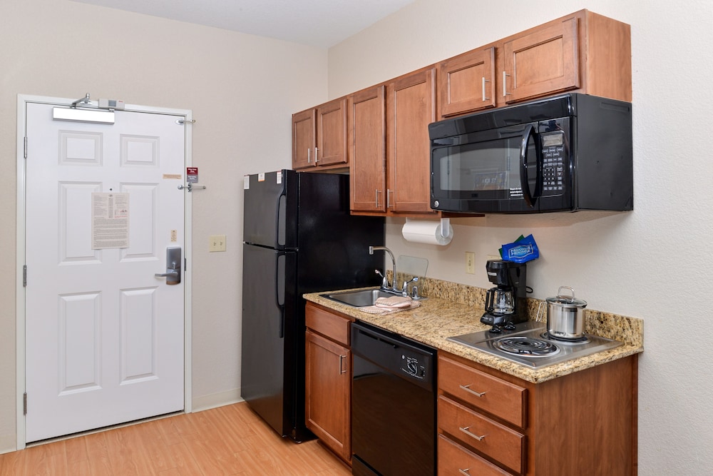Candlewood Suites Turlock by IHG - photo 35